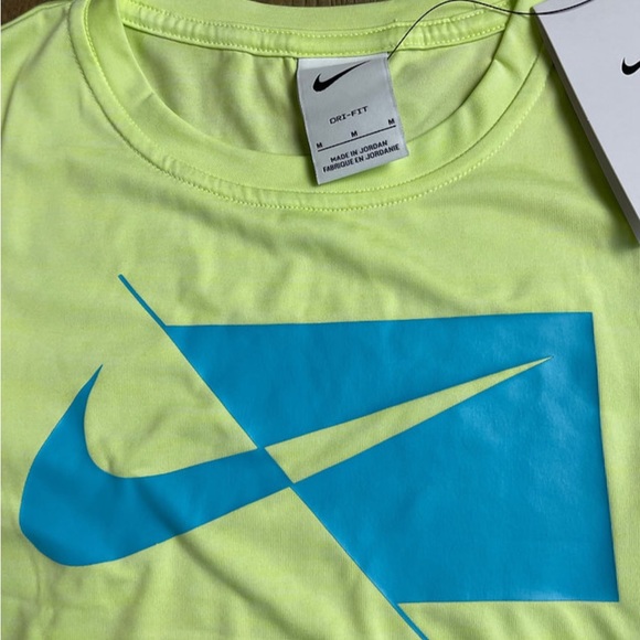 Nike Big Boy Top - Picture 2 of 2